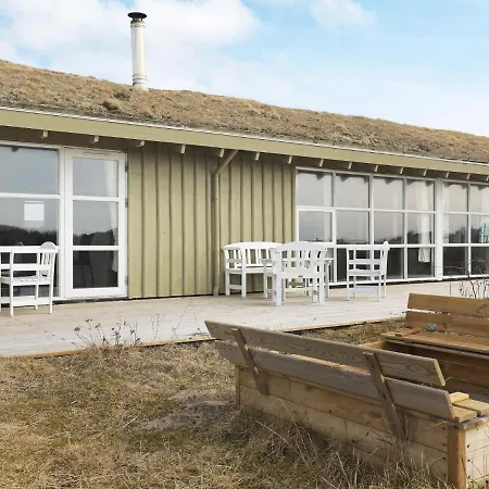 10 Person Holiday In L Kken