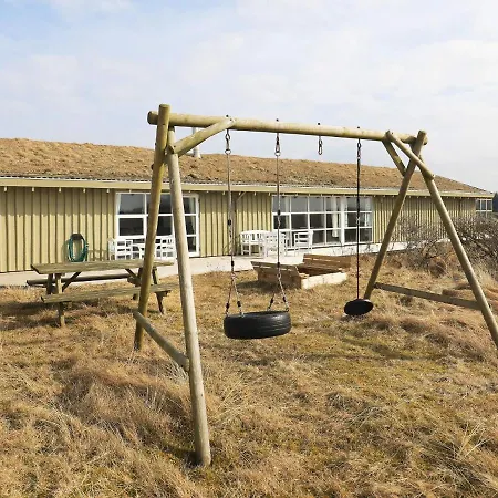 10 Person Holiday In L Kken