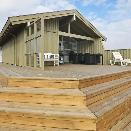 10 Person Holiday In L Kken