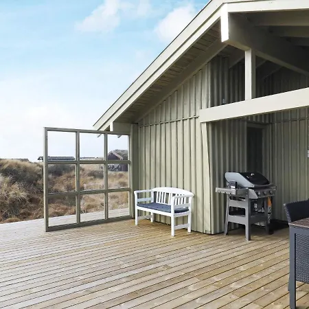 10 Person Holiday In L Kken
