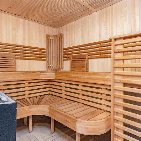10 Person Holiday In L Kken Сasa de vacaciones *